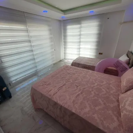 Luxury With Private Pool In Yesiltepe