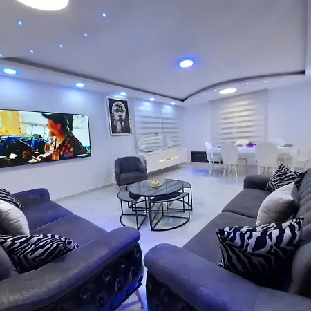 Luxury With Private Pool In Yesiltepe Villa *