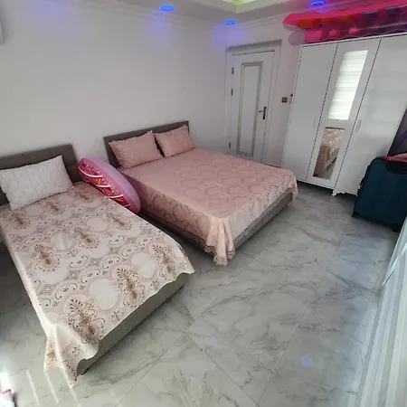 Luxury With Private Pool In Yesiltepe Villa